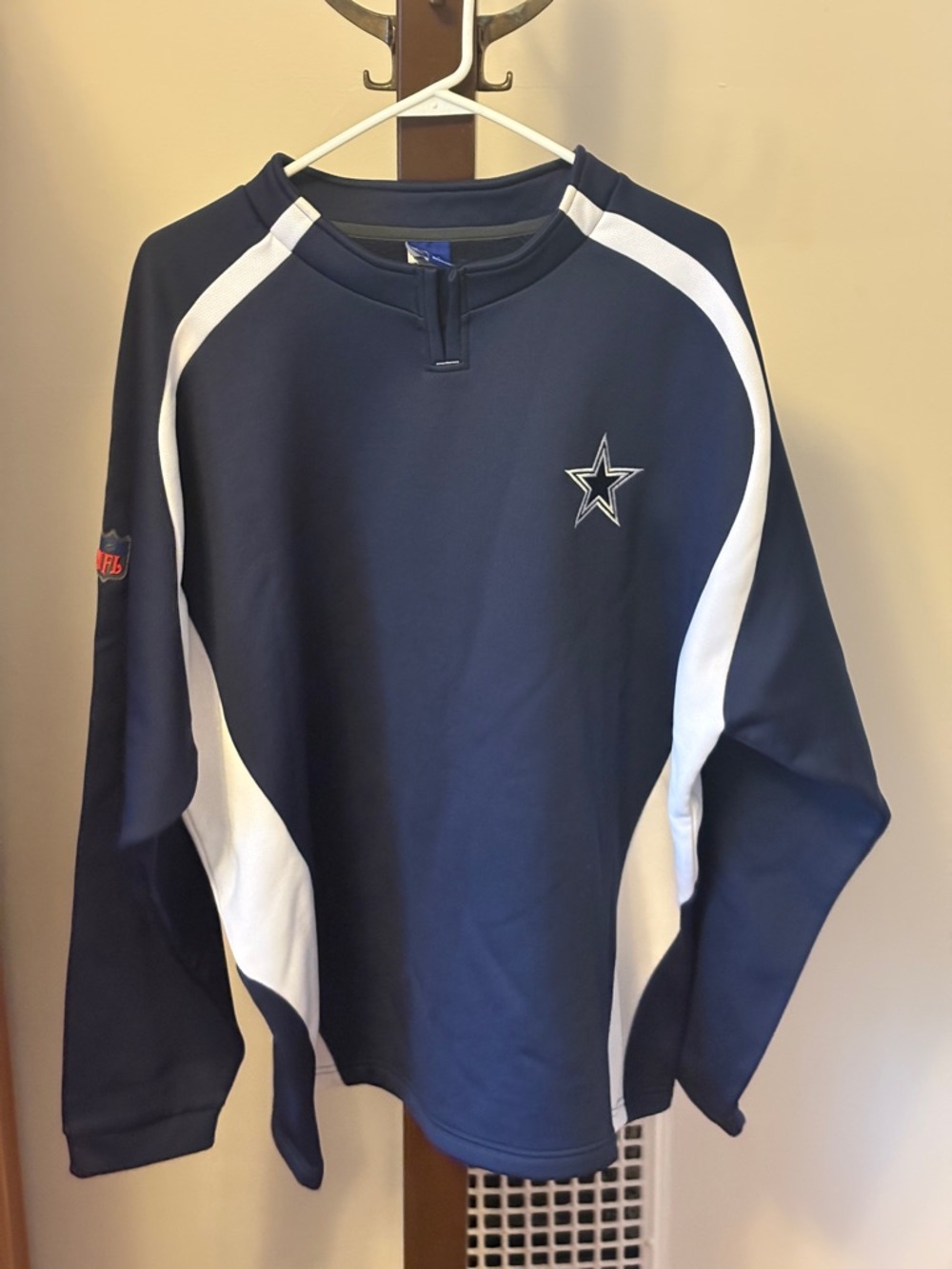 Dallas Cowboys XXL sweatshirt pair